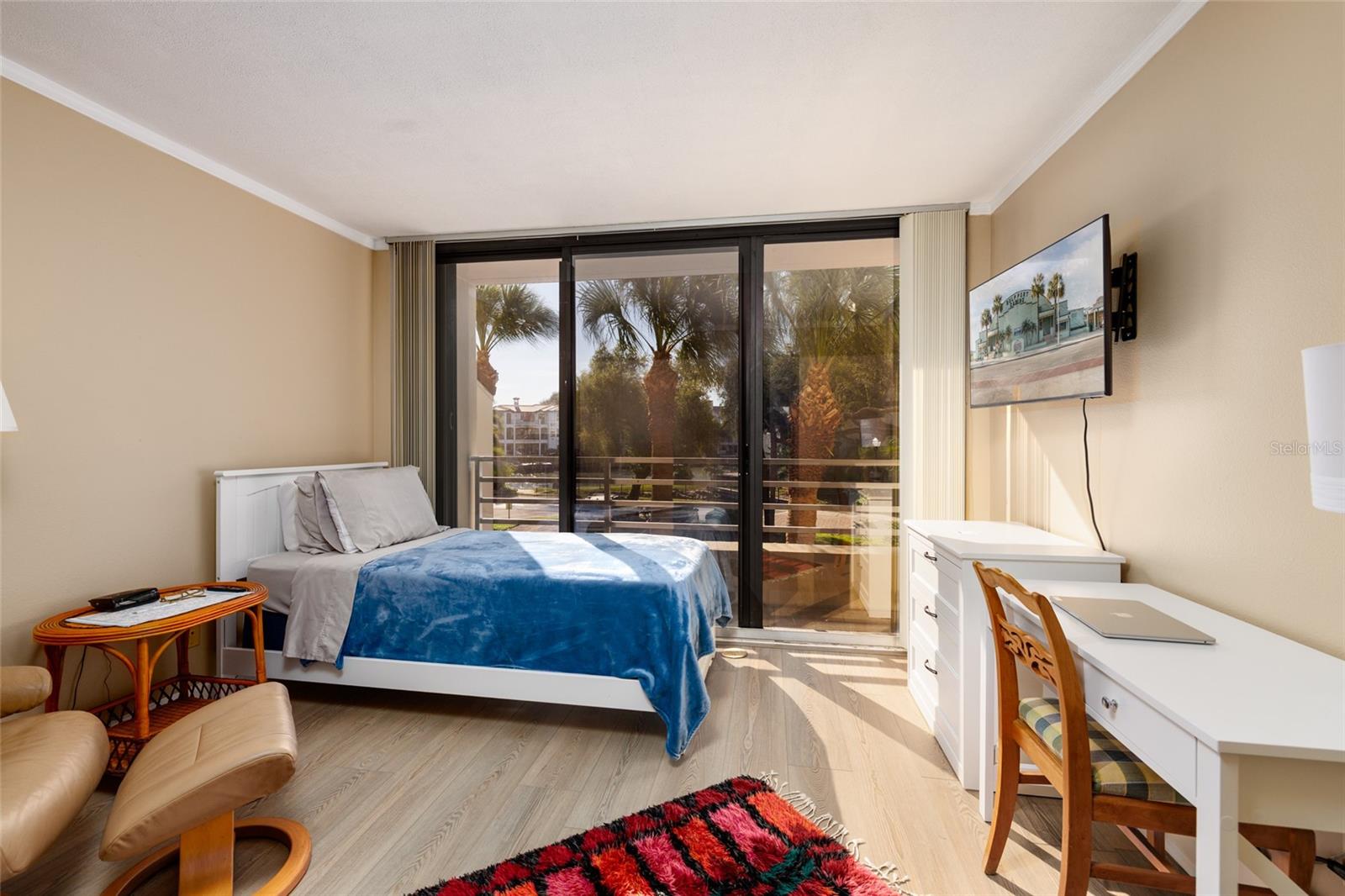 Image 28 of 100 For 2795 Kipps Colony Drive S 101-102