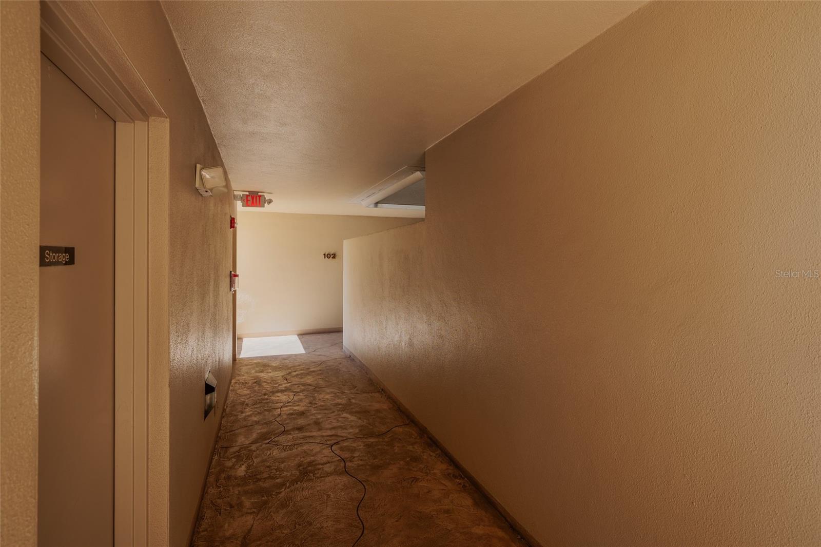 Image 3 of 100 For 2795 Kipps Colony Drive S 101-102