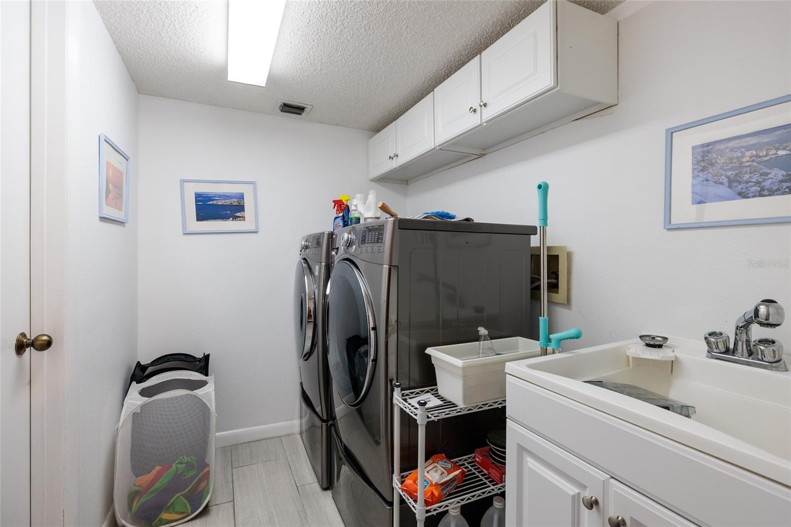 Image 39 of 100 For 2795 Kipps Colony Drive S 101-102