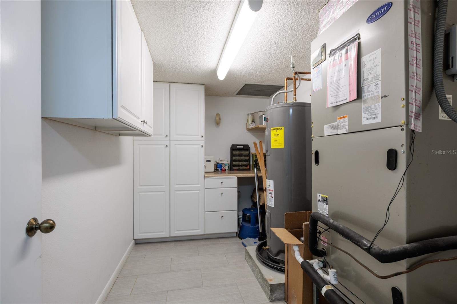 Image 40 of 100 For 2795 Kipps Colony Drive S 101-102