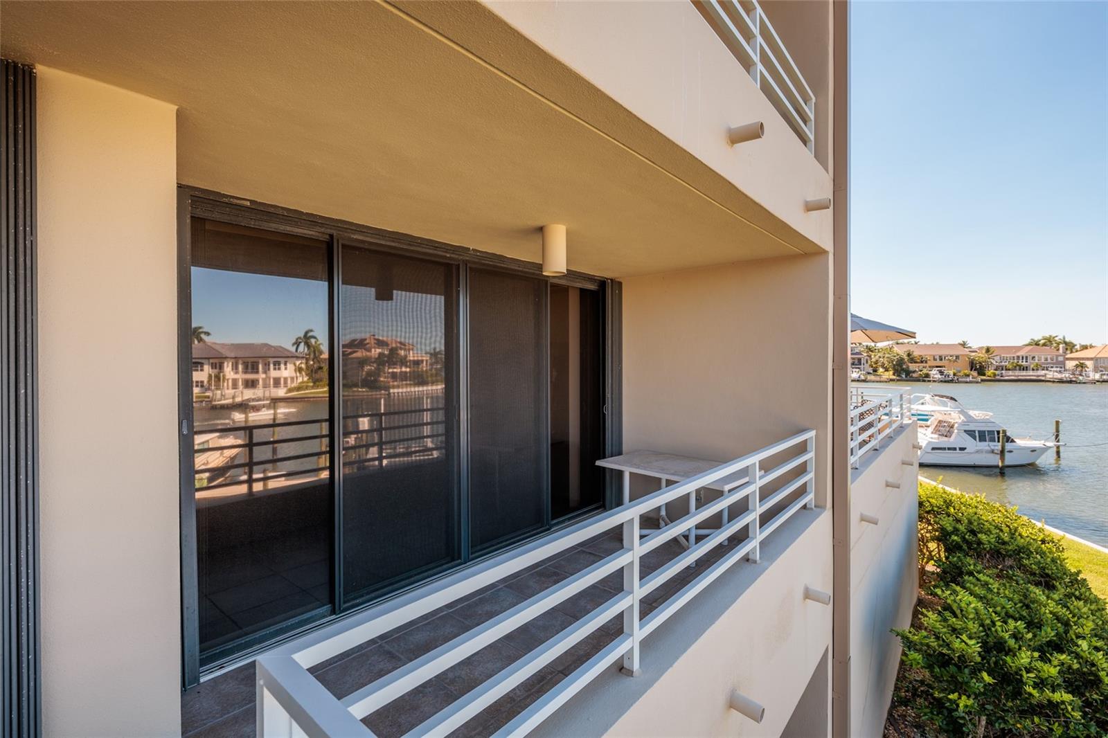 Image 42 of 100 For 2795 Kipps Colony Drive S 101-102