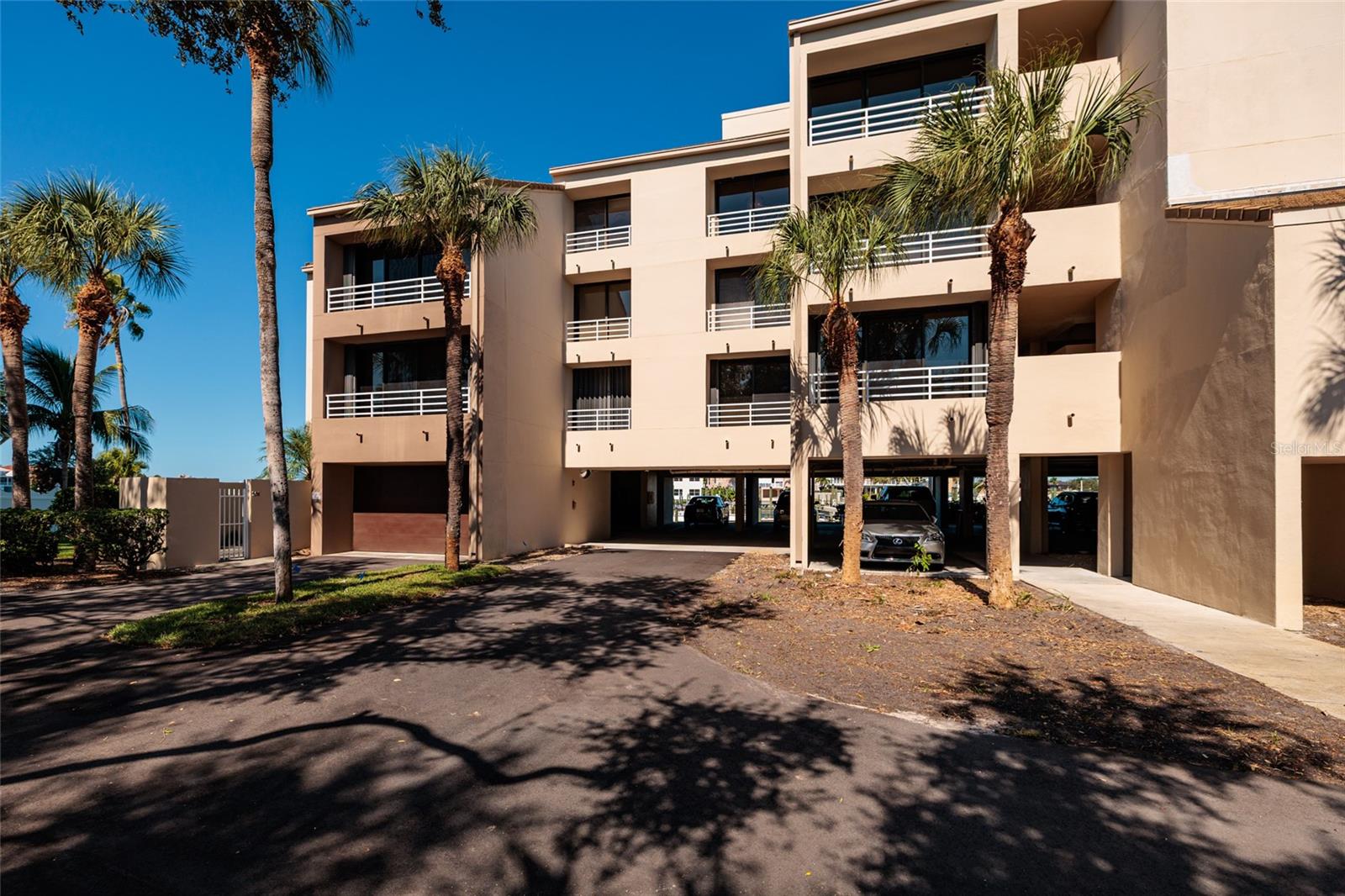 Image 91 of 100 For 2795 Kipps Colony Drive S 101-102