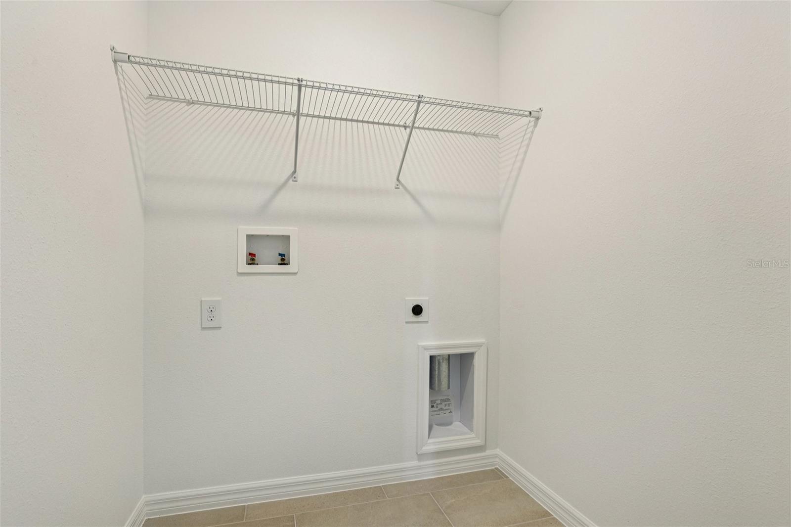 Image 37 of 42 For 2491 Zuni Road