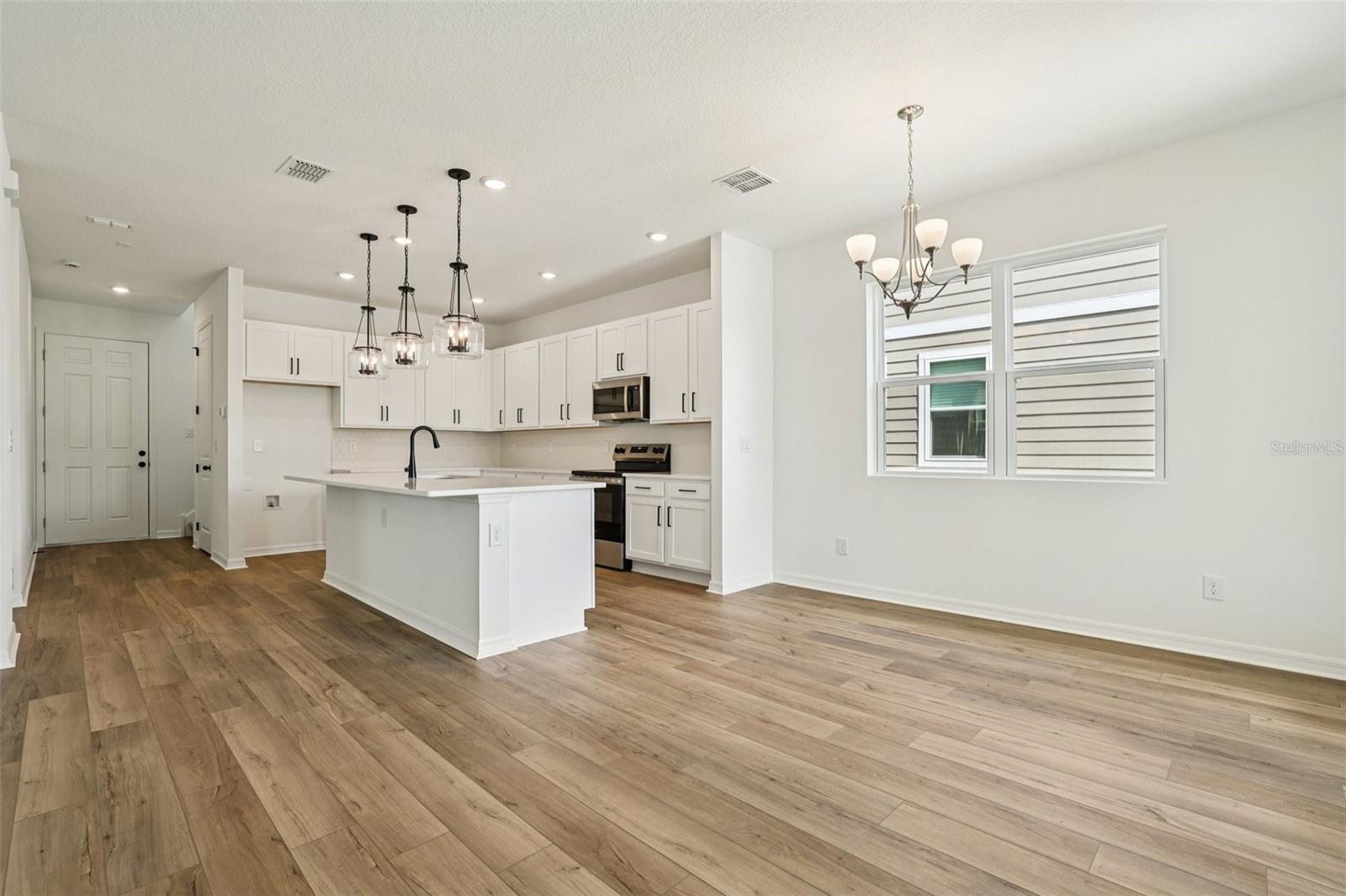 Image 7 of 42 For 2491 Zuni Road