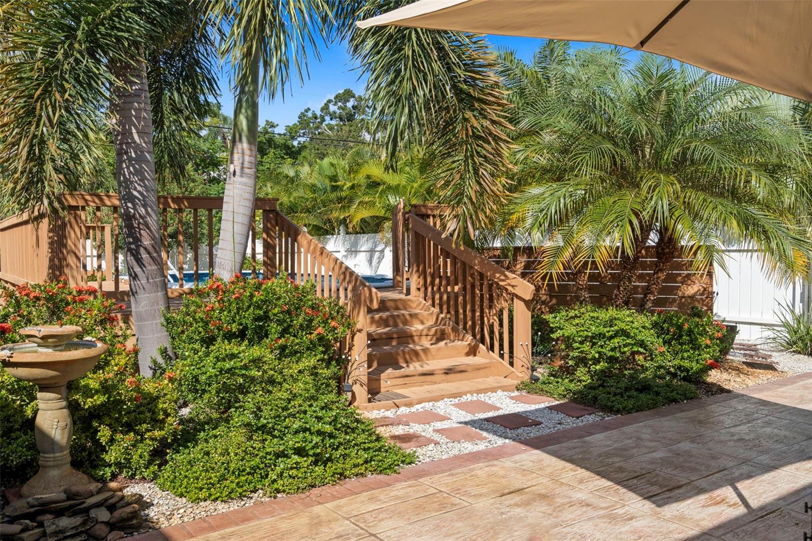 Image 26 of 50 For 1419 Gray Street S