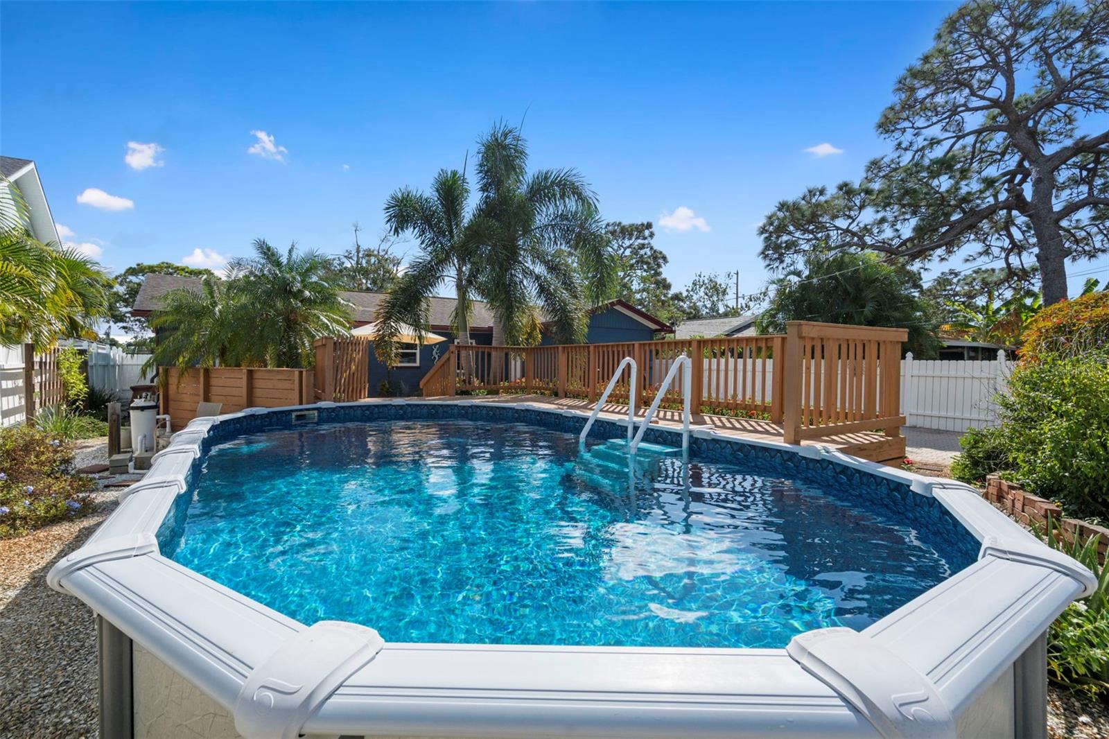 Image 29 of 50 For 1419 Gray Street S