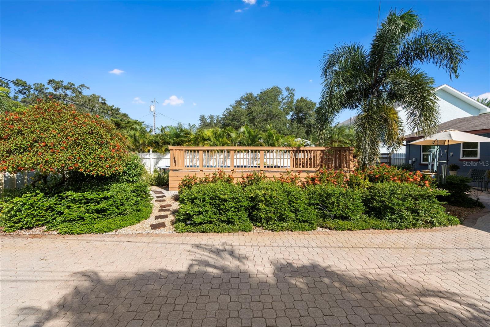 Image 31 of 50 For 1419 Gray Street S