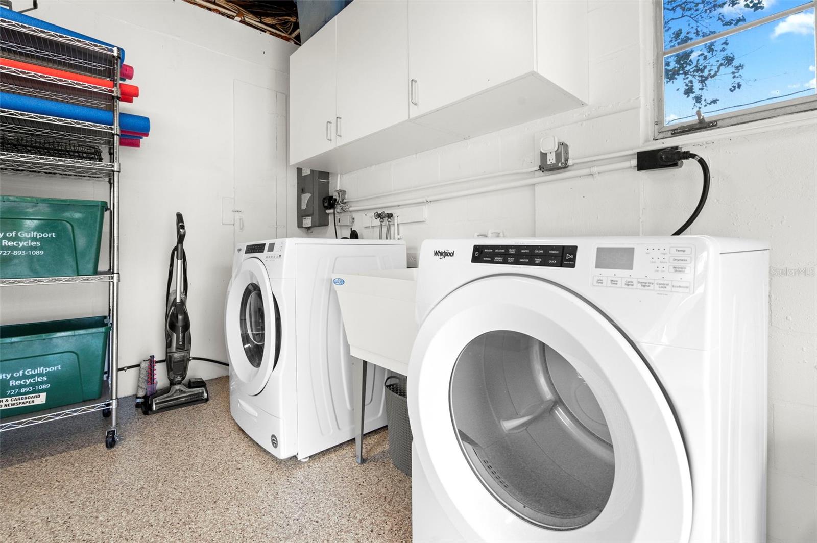 Image 36 of 50 For 1419 Gray Street S