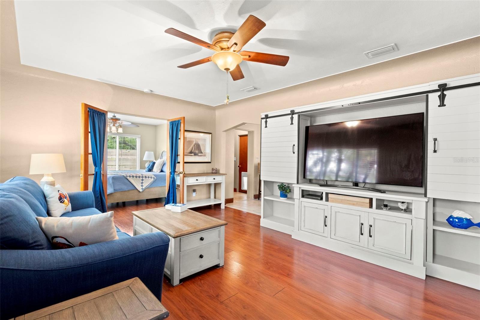 Image 5 of 50 For 1419 Gray Street S