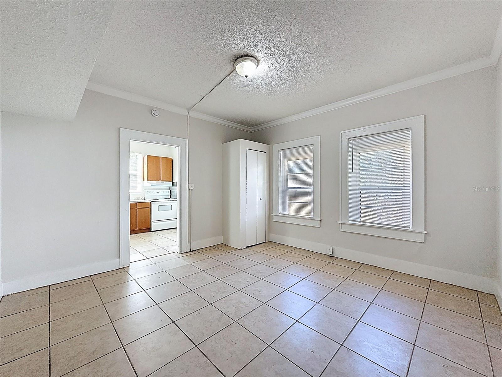 Image 13 of 51 For 1644 20th Avenue S