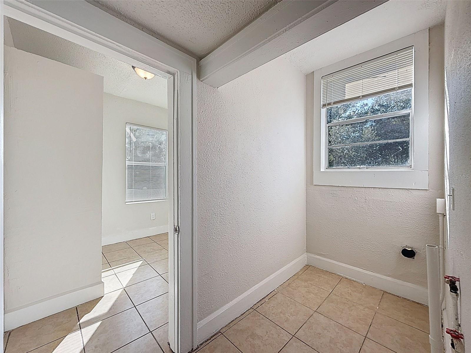 Image 22 of 51 For 1644 20th Avenue S