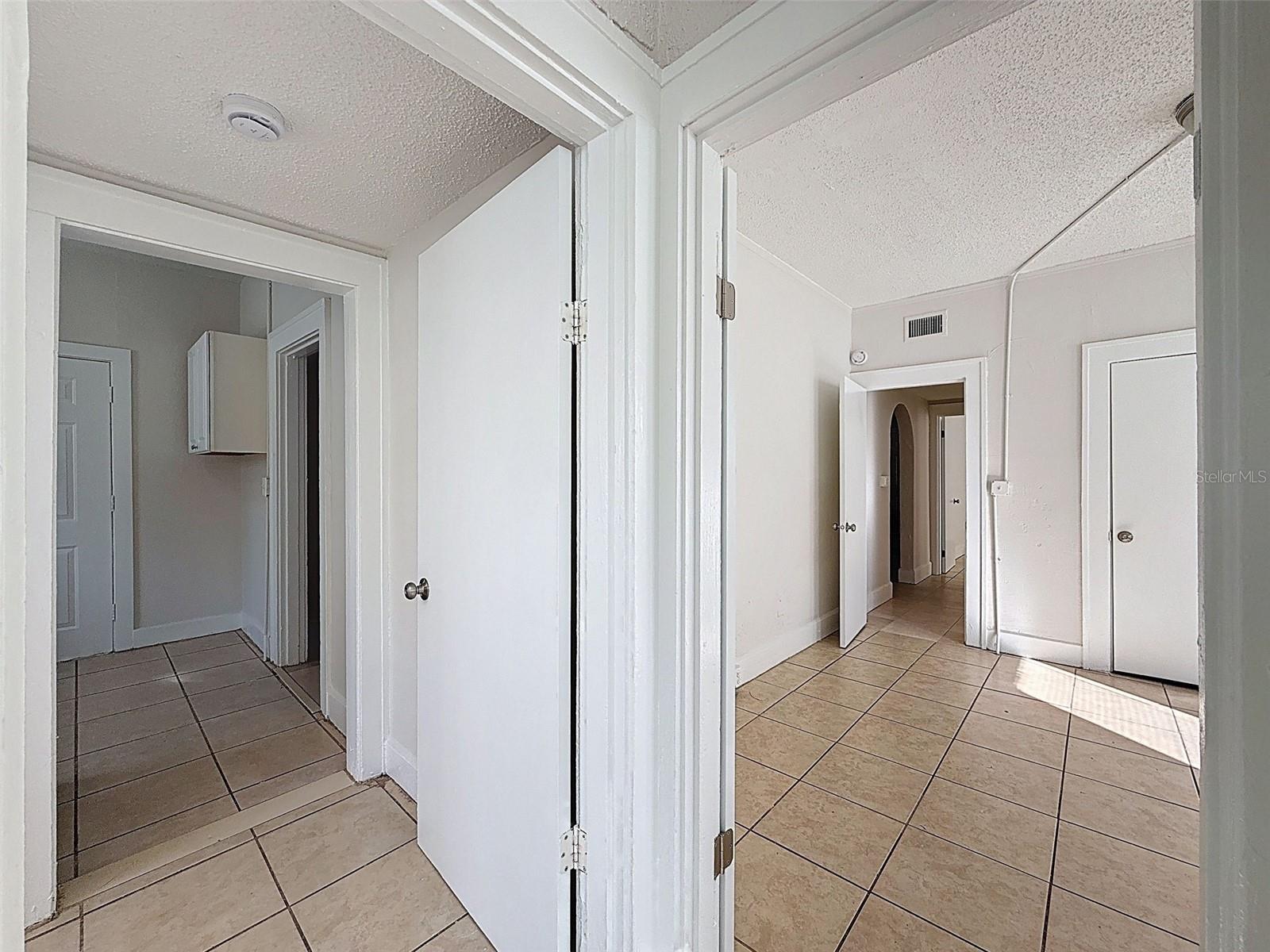 Image 25 of 51 For 1644 20th Avenue S