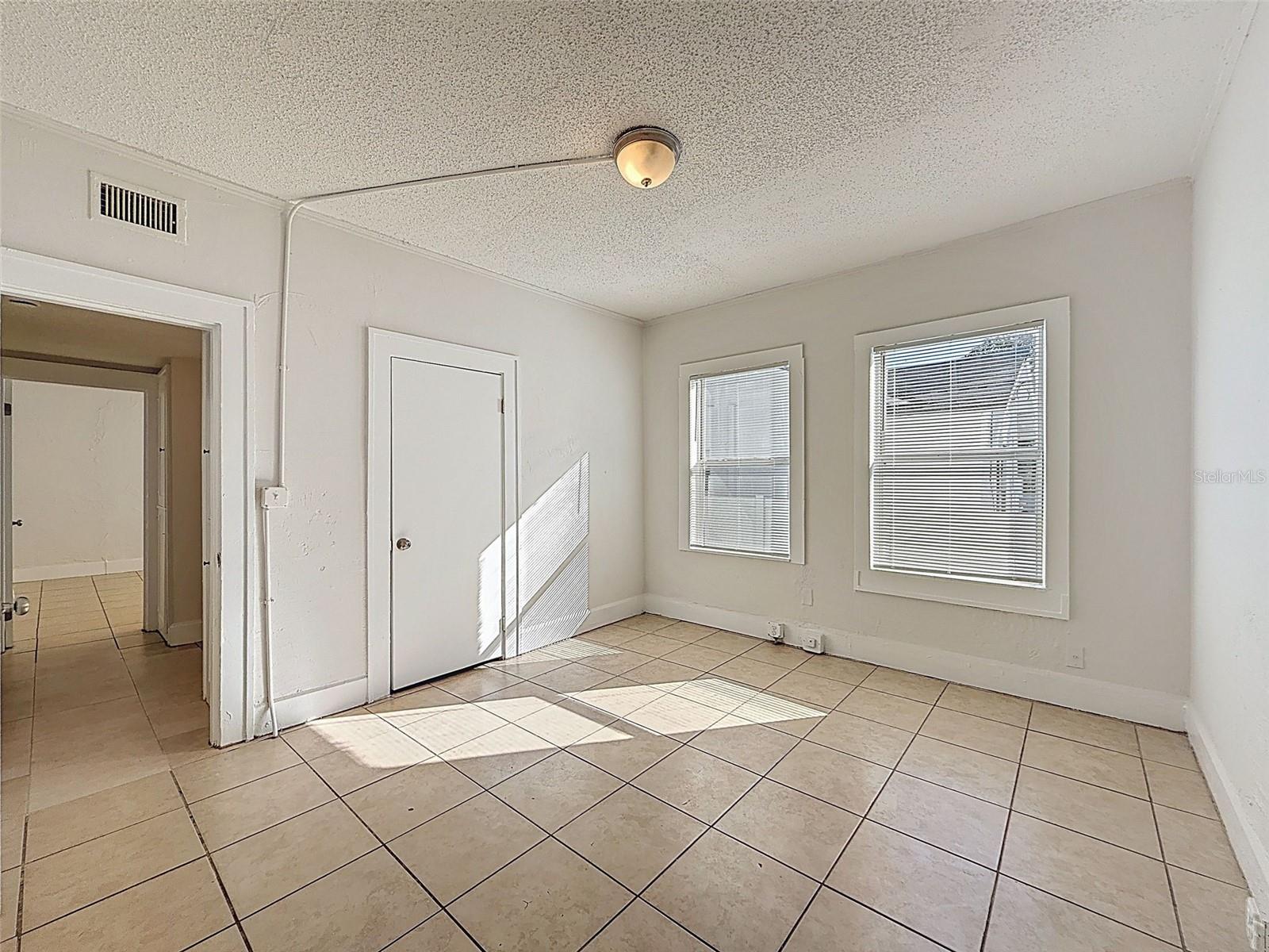 Image 26 of 51 For 1644 20th Avenue S