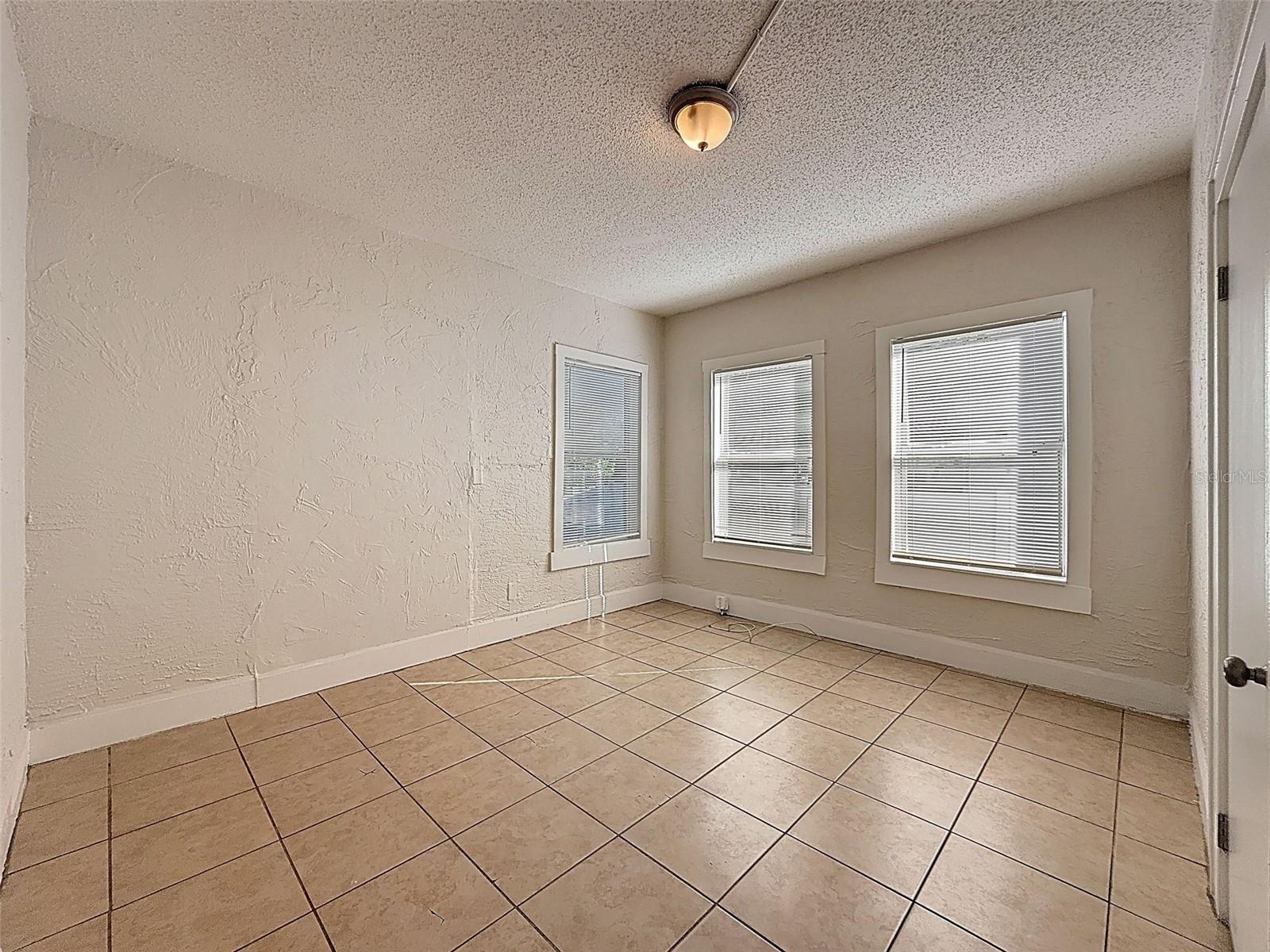 Image 34 of 51 For 1644 20th Avenue S