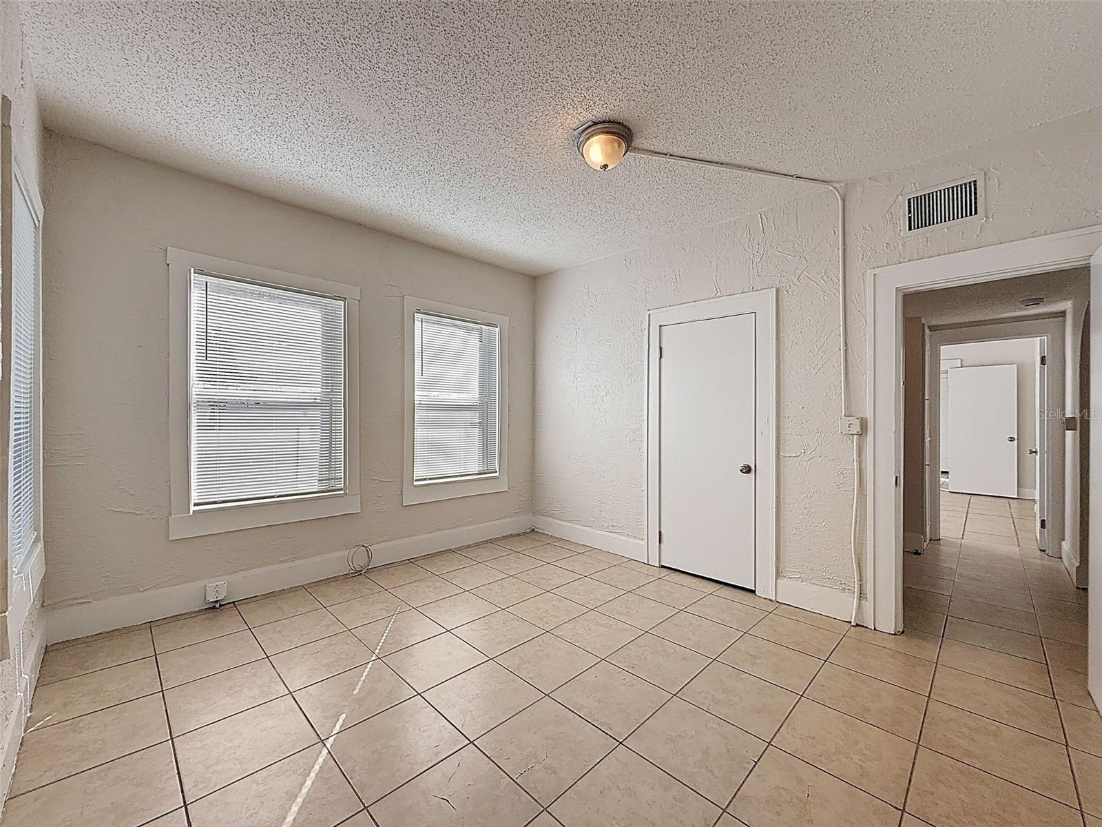 Image 35 of 51 For 1644 20th Avenue S