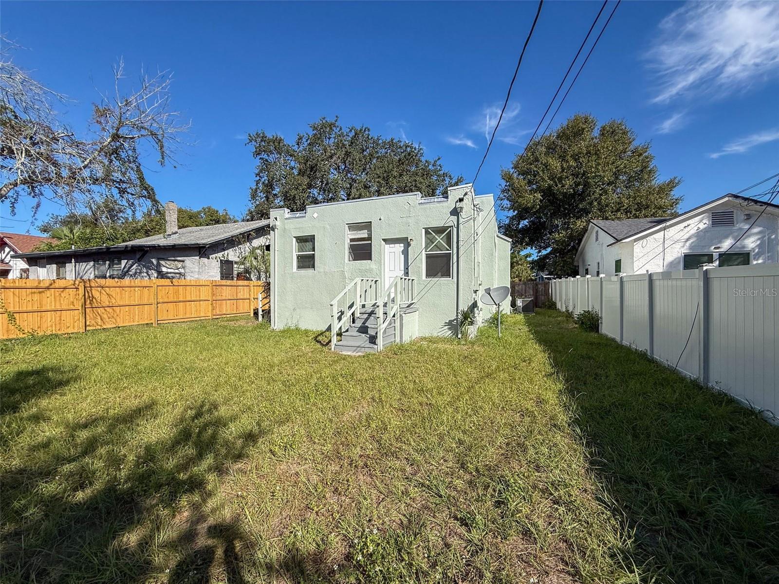 Image 39 of 51 For 1644 20th Avenue S