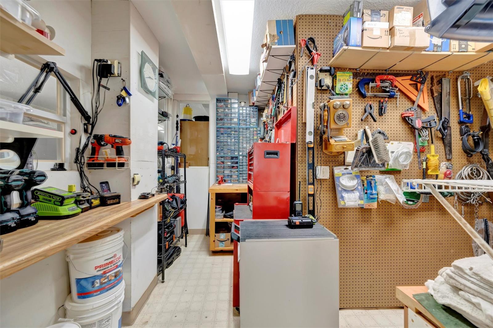 Listing photo id 16 for 5918 Skimmer Point Boulevard S