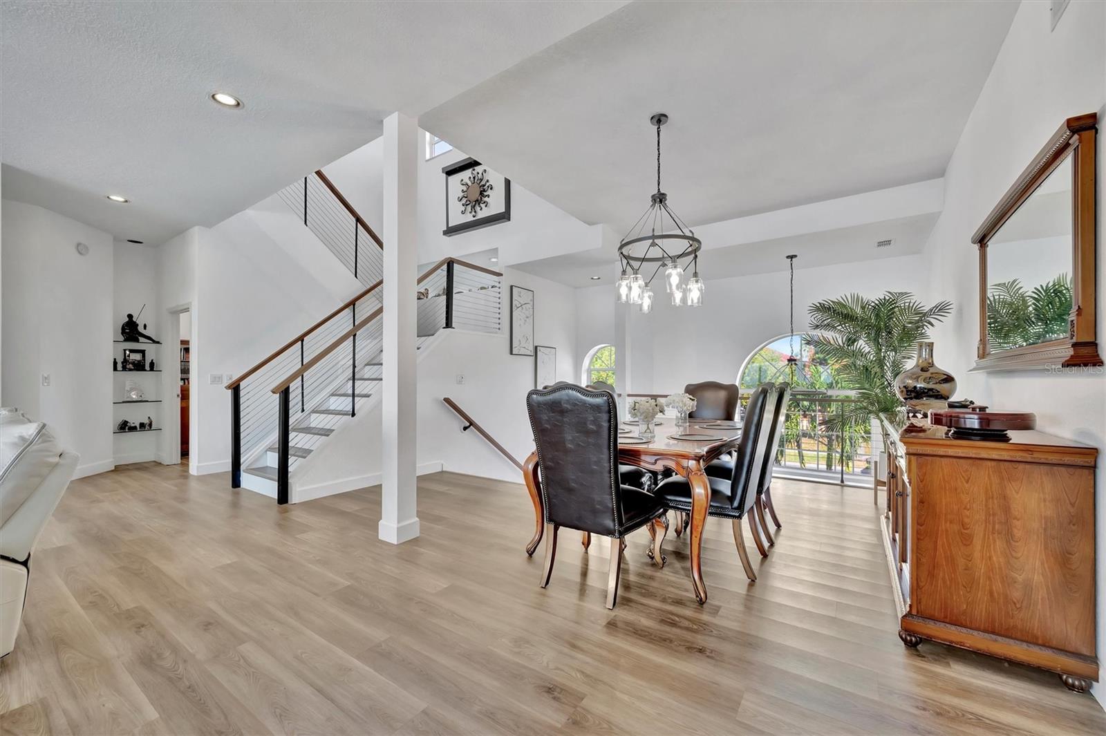 Listing photo id 31 for 5918 Skimmer Point Boulevard S