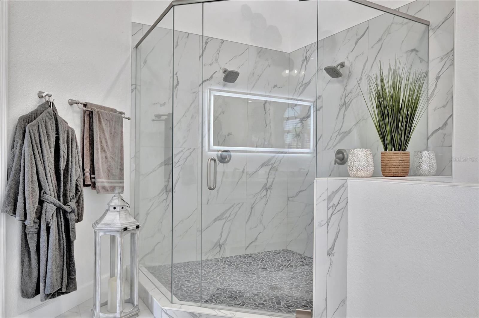 Listing photo id 53 for 5918 Skimmer Point Boulevard S