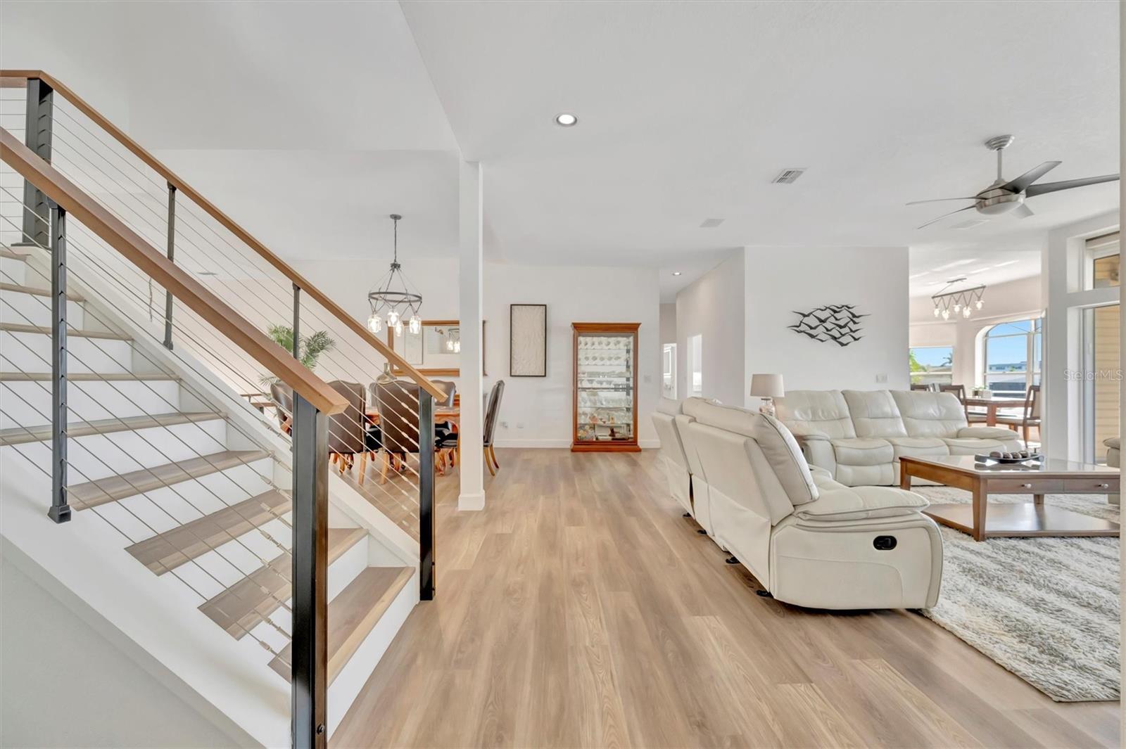 Listing photo id 62 for 5918 Skimmer Point Boulevard S