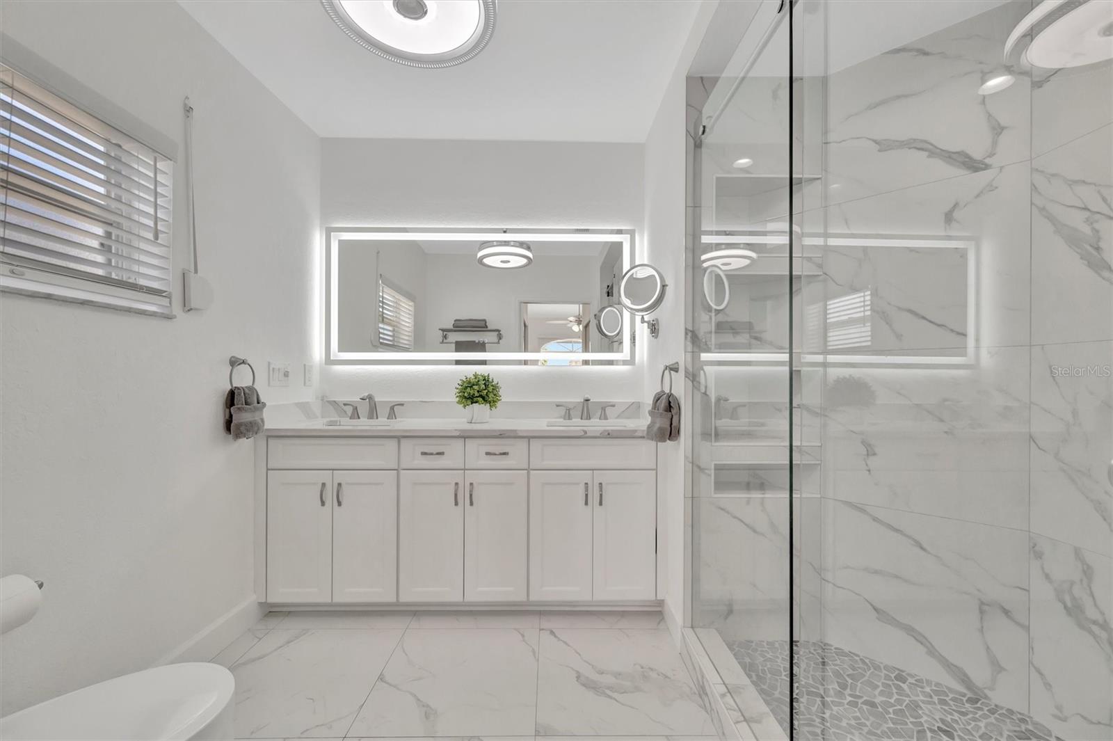 Listing photo id 66 for 5918 Skimmer Point Boulevard S