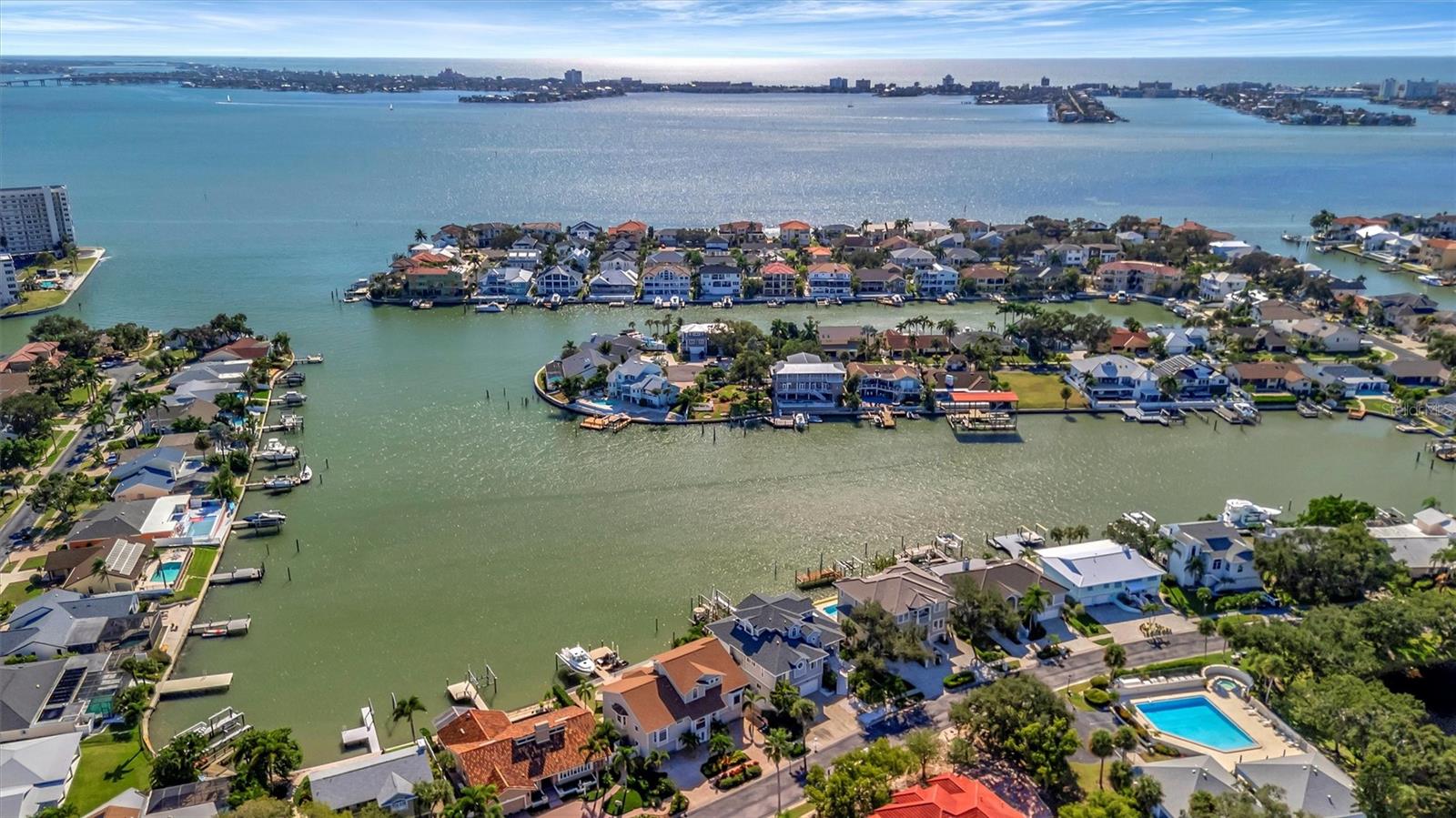 Listing photo id 5 for 5918 Skimmer Point Boulevard S