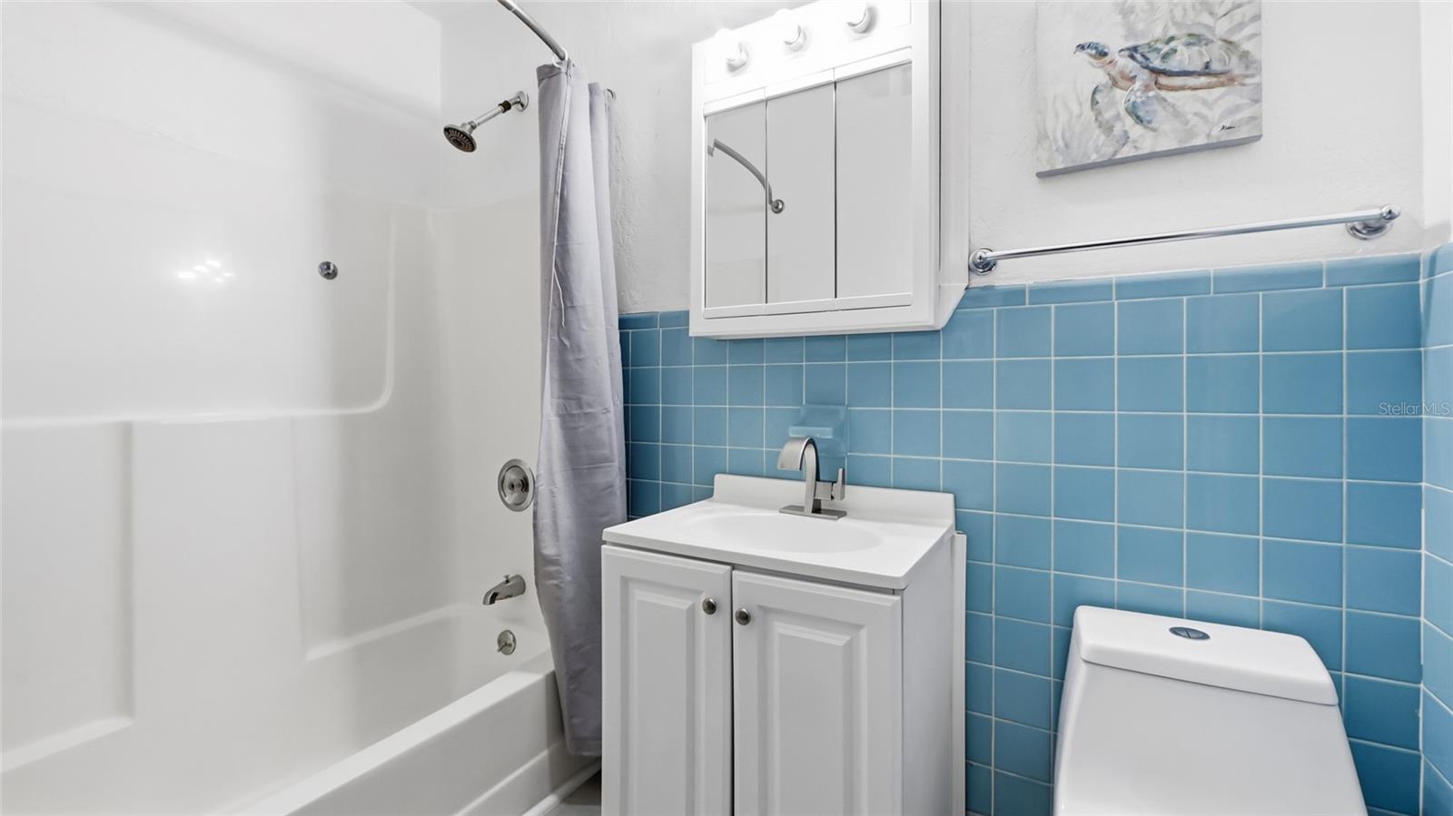 Image 18 of 31 For 2925 Clinton Street S