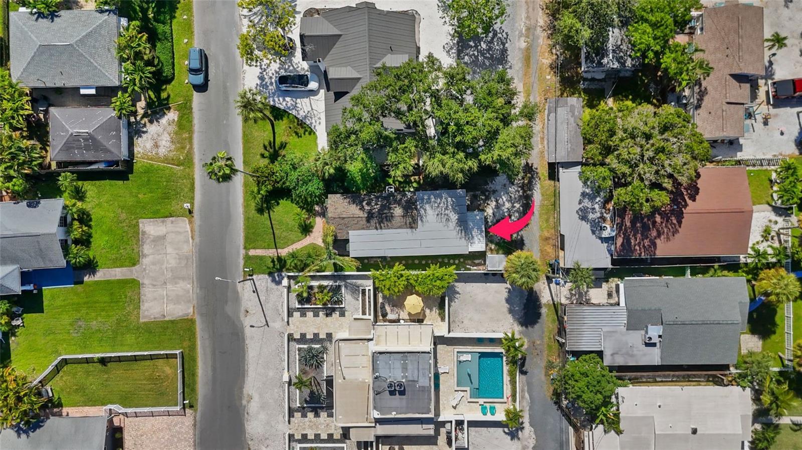 Image 26 of 31 For 2925 Clinton Street S