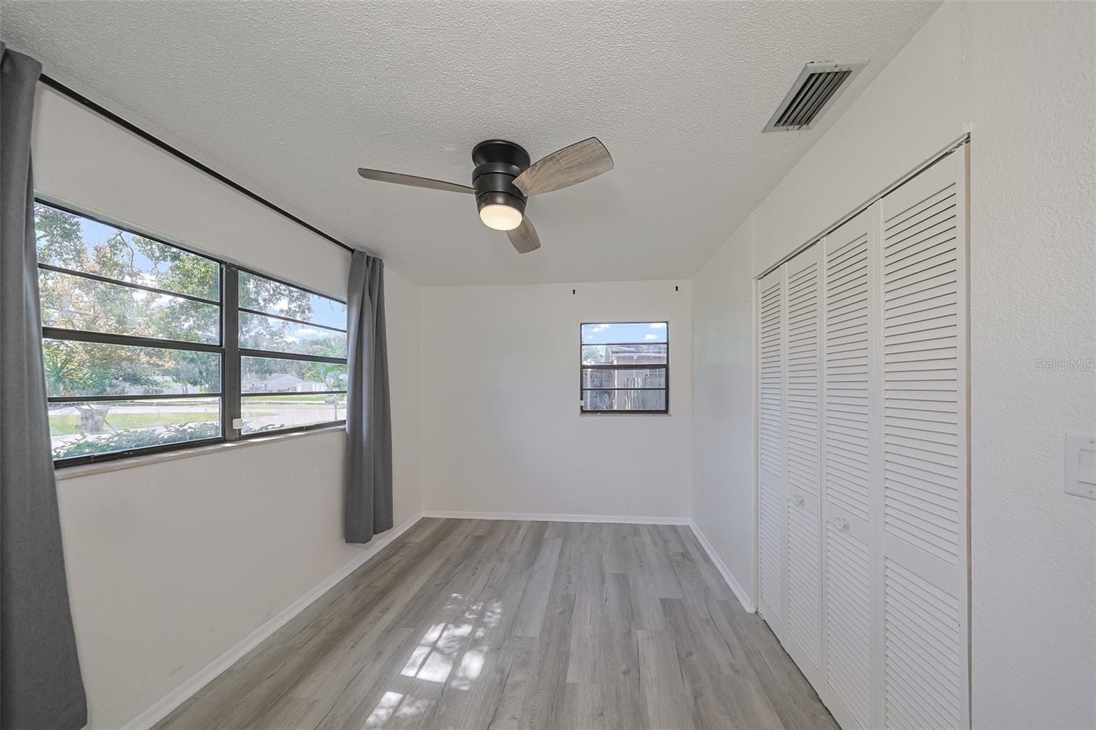 Image 17 of 49 For 1507 76th Avenue N