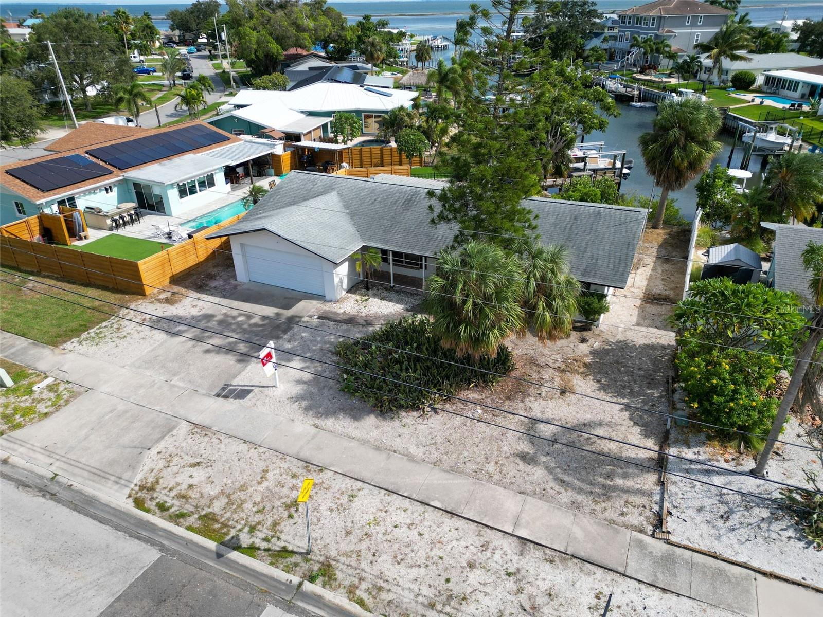 Image 2 of 18 For 4540 Beach Drive Se