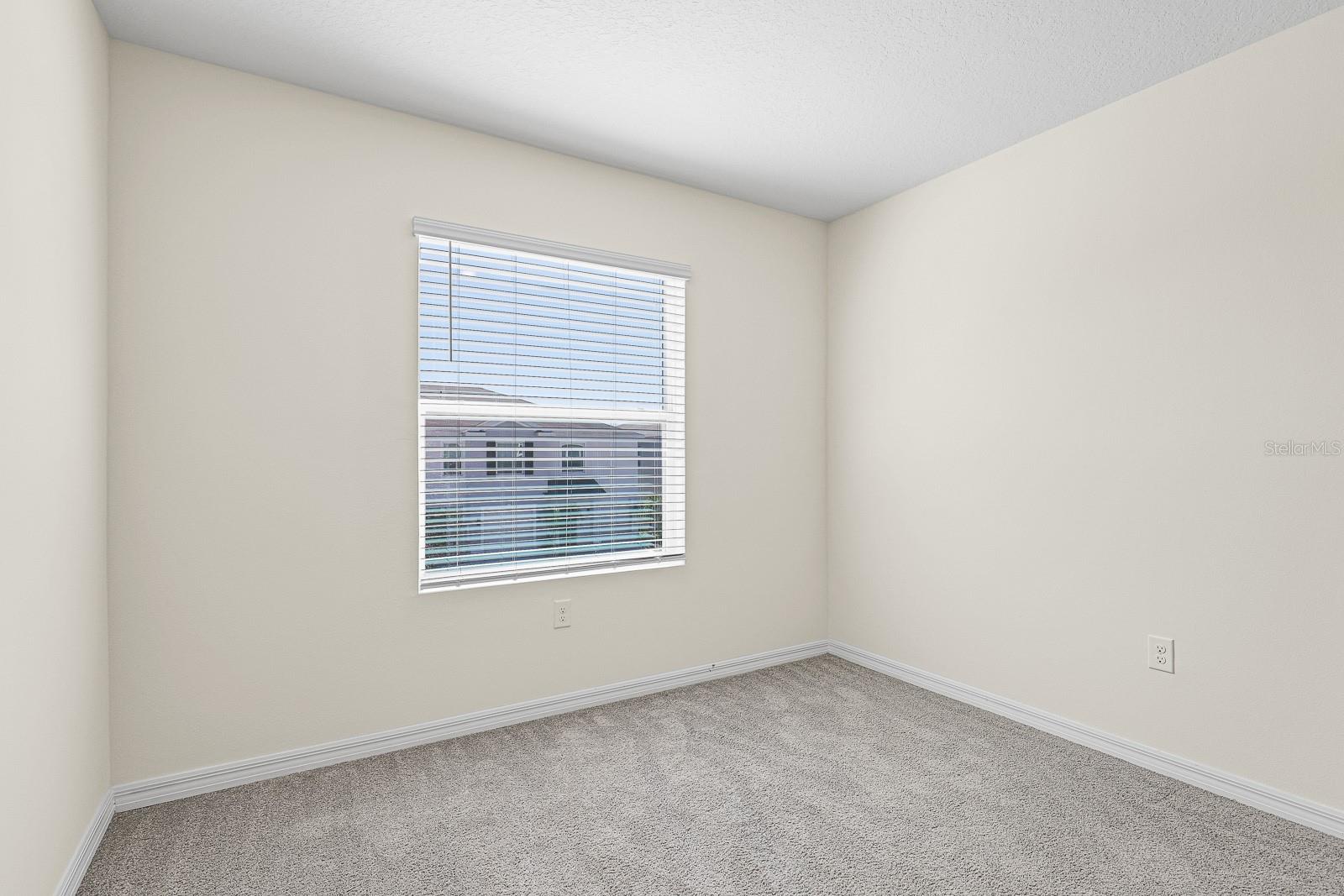 Image 20 of 36 For 176 Mangrove Shade Circle