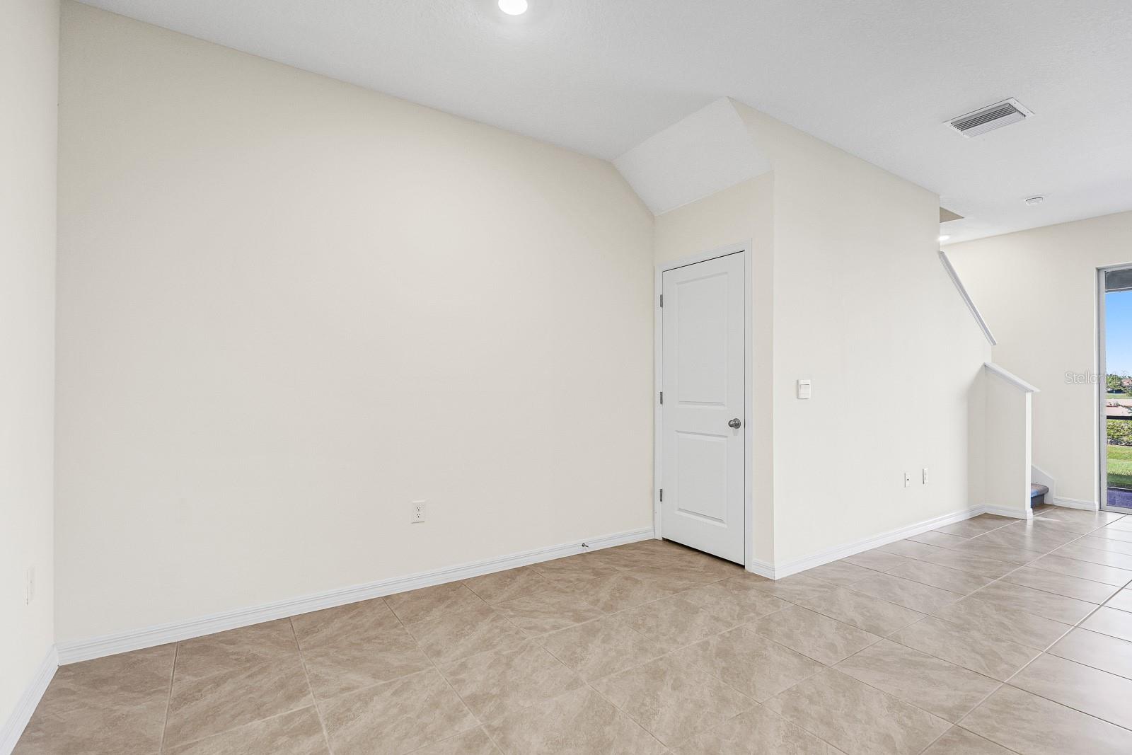 Image 9 of 36 For 176 Mangrove Shade Circle