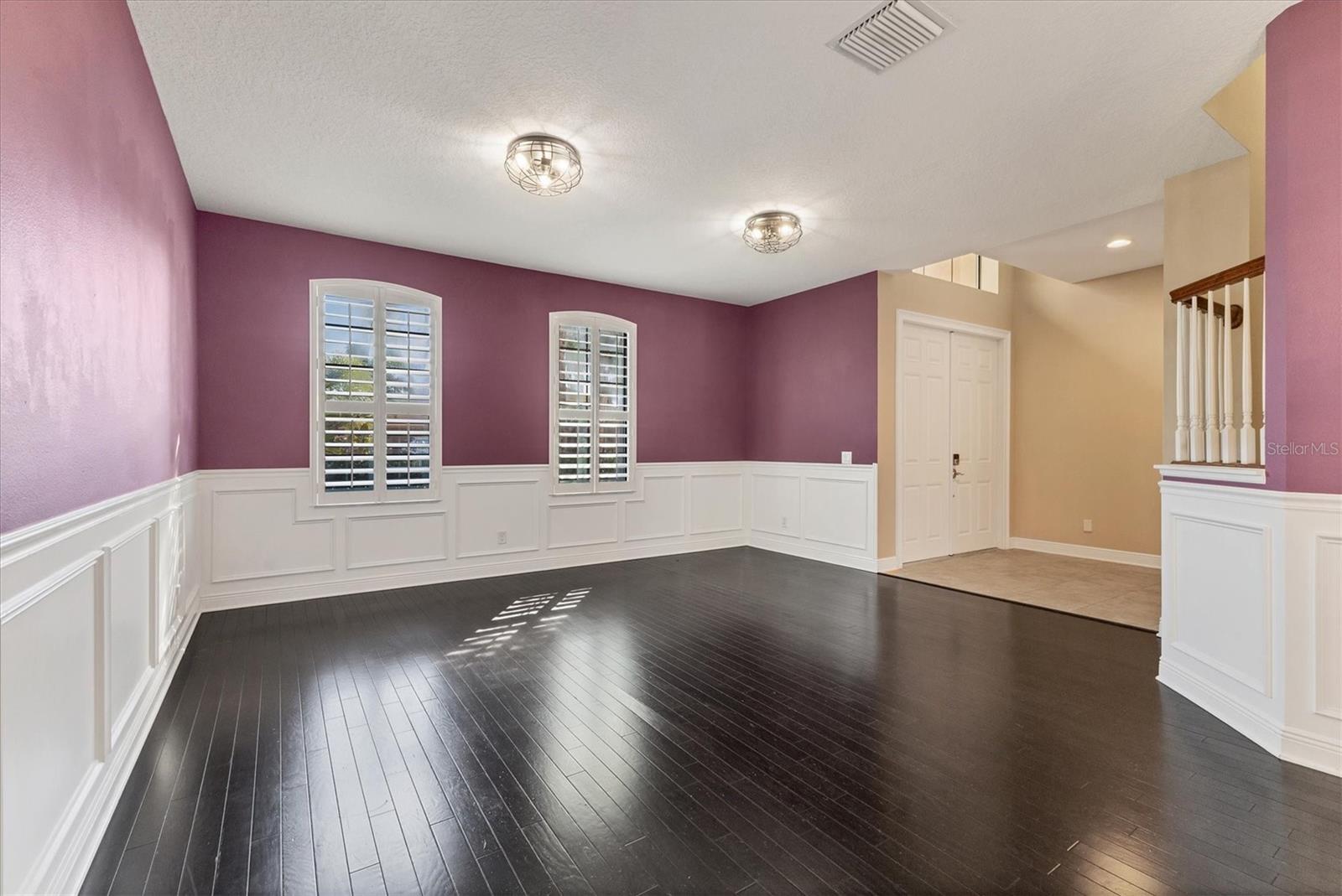 Listing photo id 17 for 9438 59th Street N