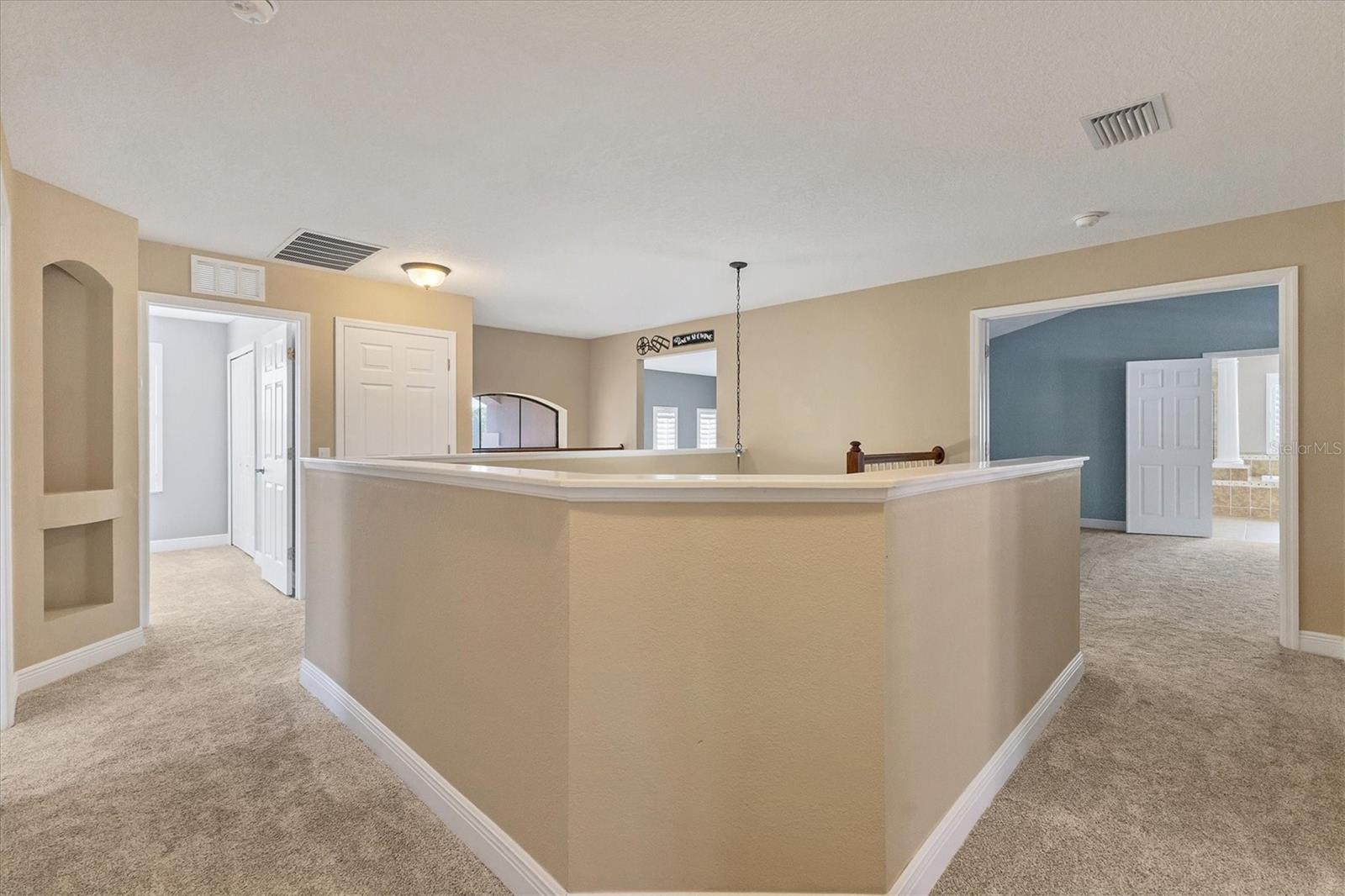 Listing photo id 24 for 9438 59th Street N