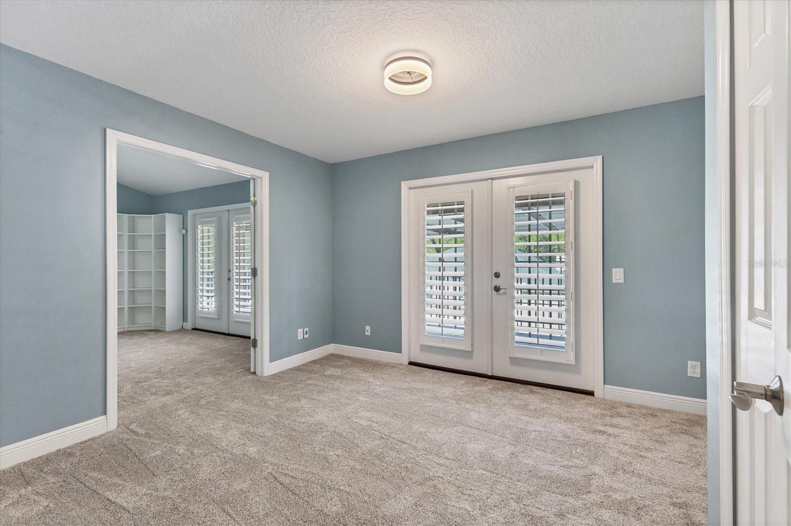 Listing photo id 37 for 9438 59th Street N