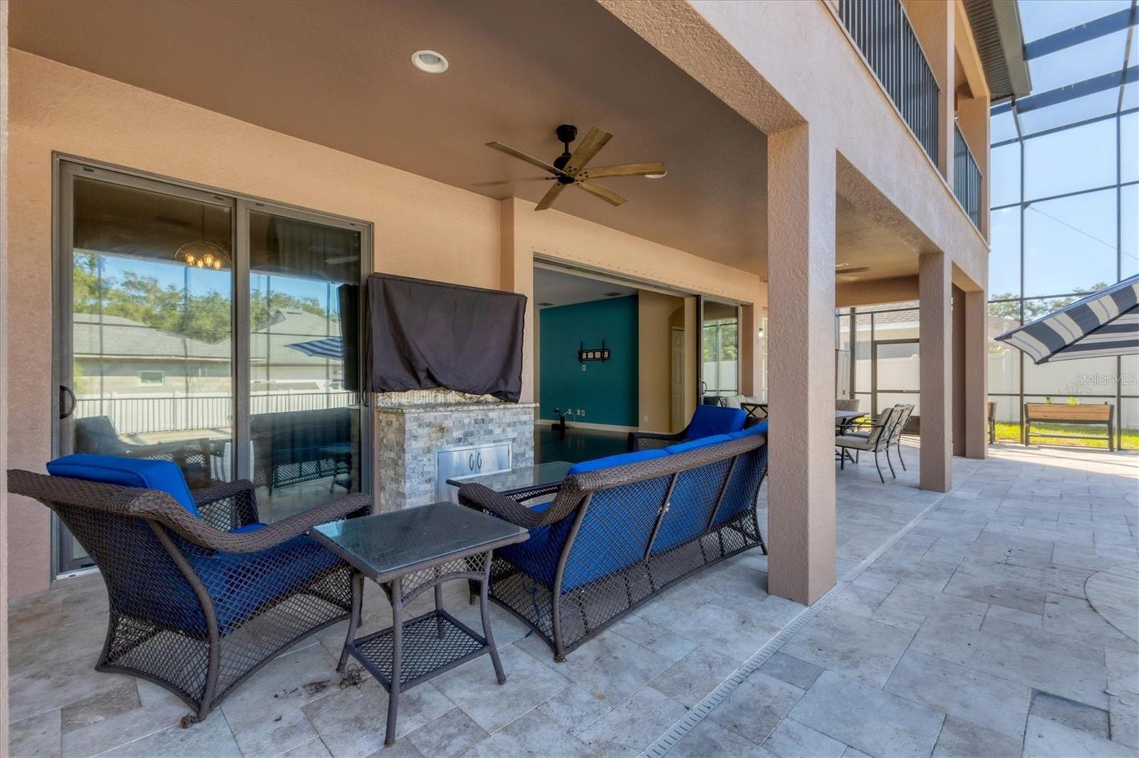 Listing photo id 54 for 9438 59th Street N
