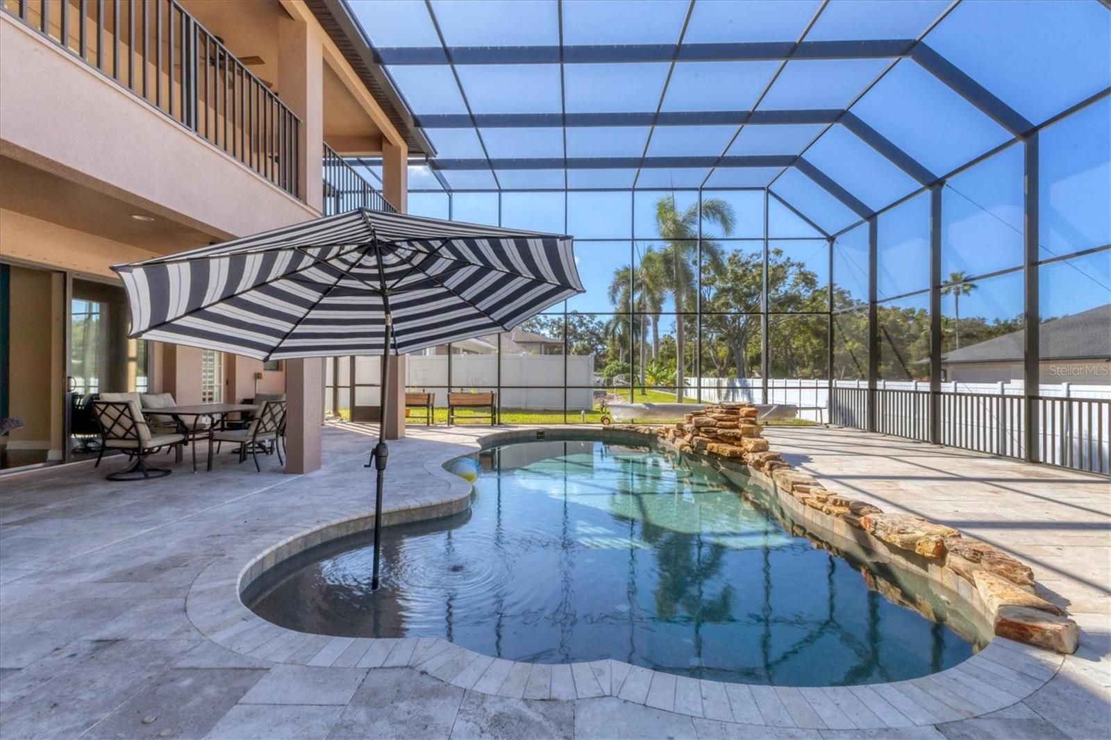 Listing photo id 56 for 9438 59th Street N