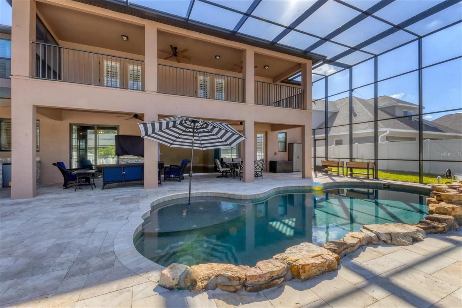Listing photo id 57 for 9438 59th Street N