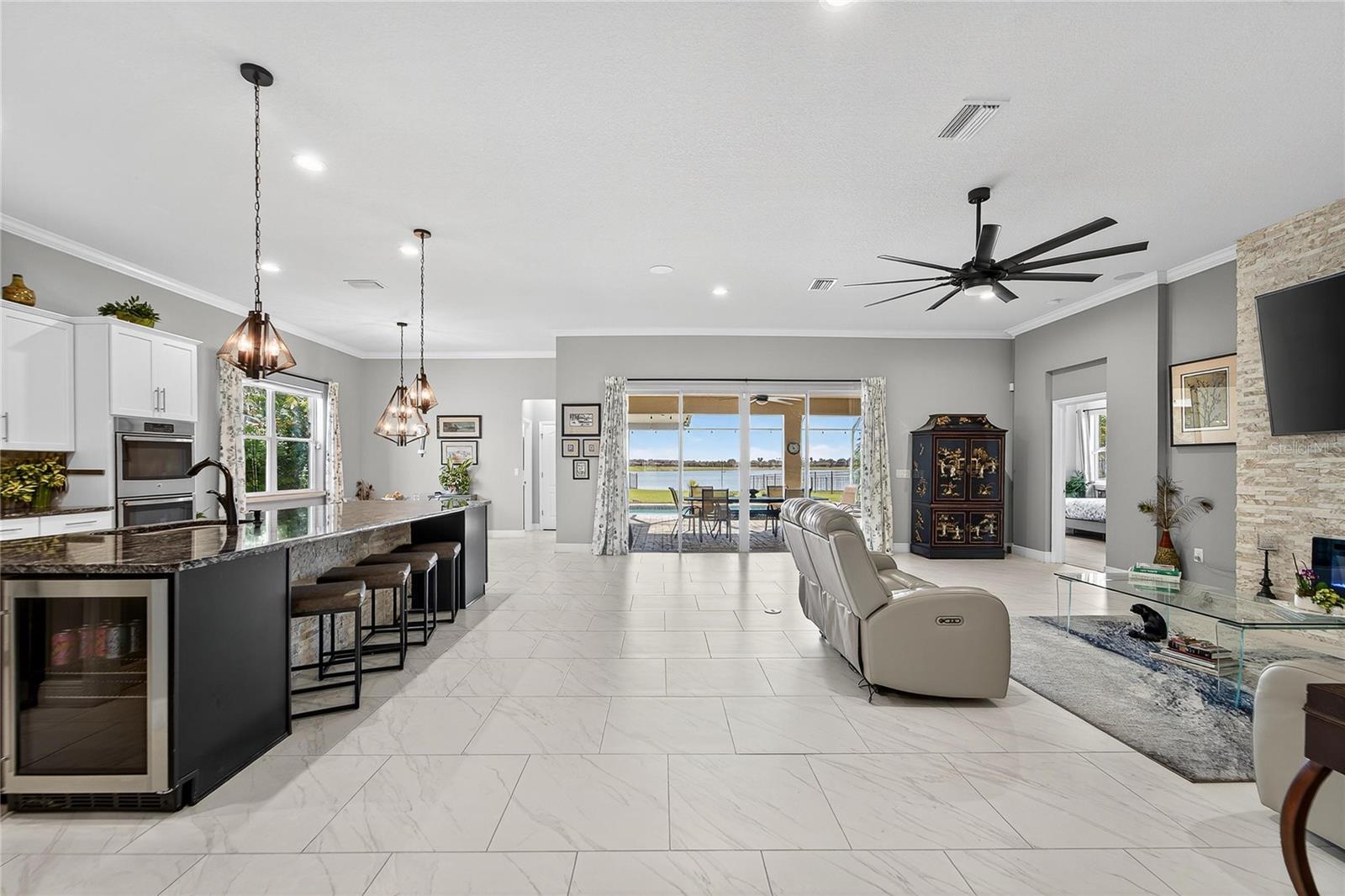 Image 13 of 91 For 11525 Lake Lucaya Drive