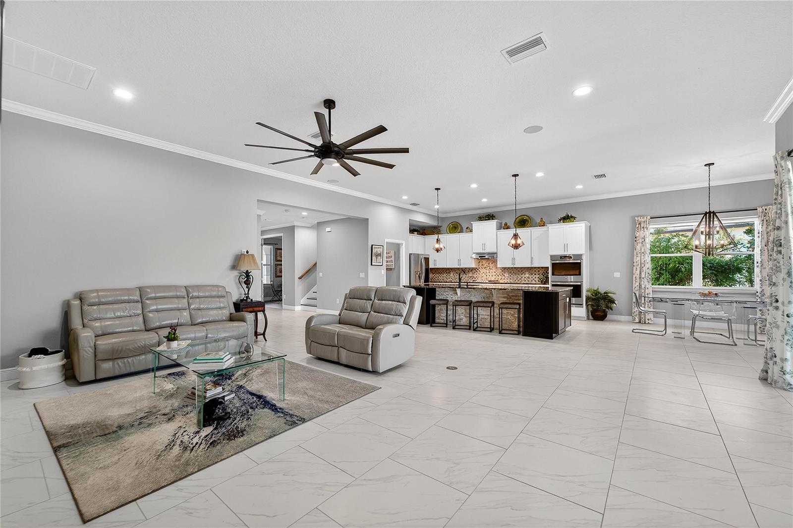 Image 17 of 91 For 11525 Lake Lucaya Drive