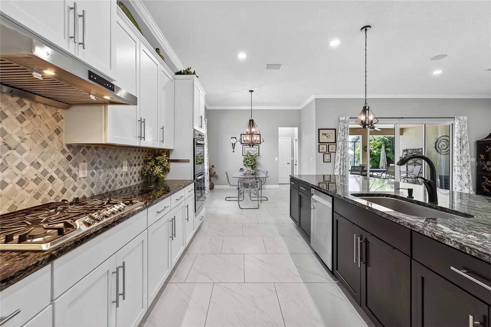 Image 21 of 91 For 11525 Lake Lucaya Drive
