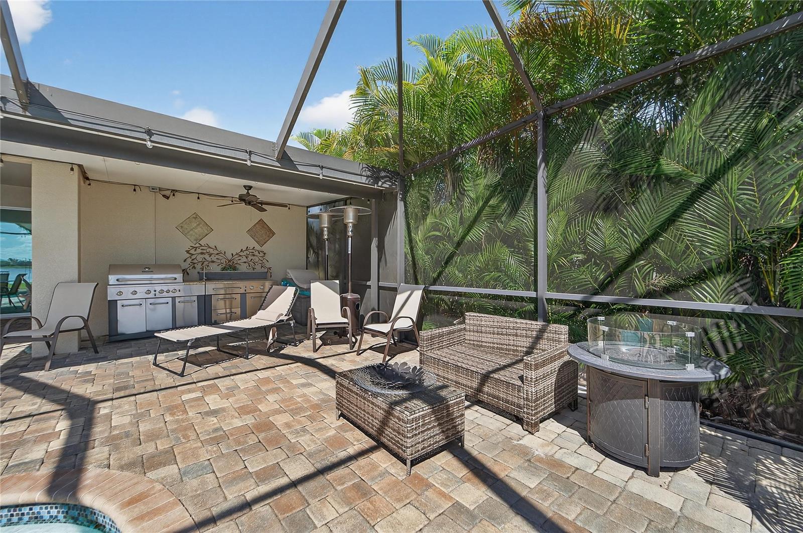 Image 82 of 91 For 11525 Lake Lucaya Drive
