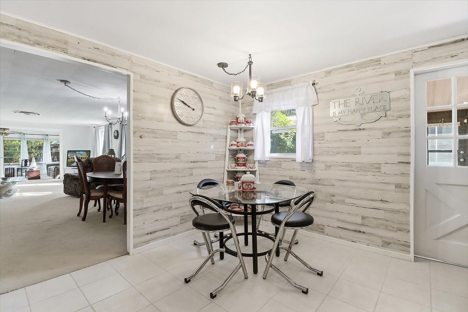 Image 11 of 50 For 11641 Salmon Drive