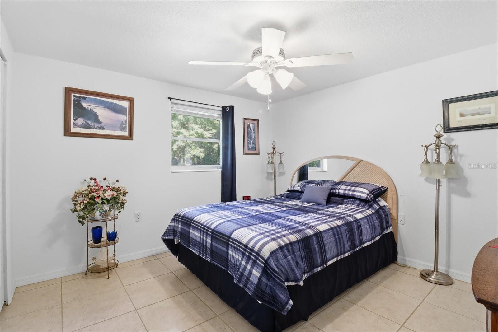 Image 19 of 50 For 11641 Salmon Drive