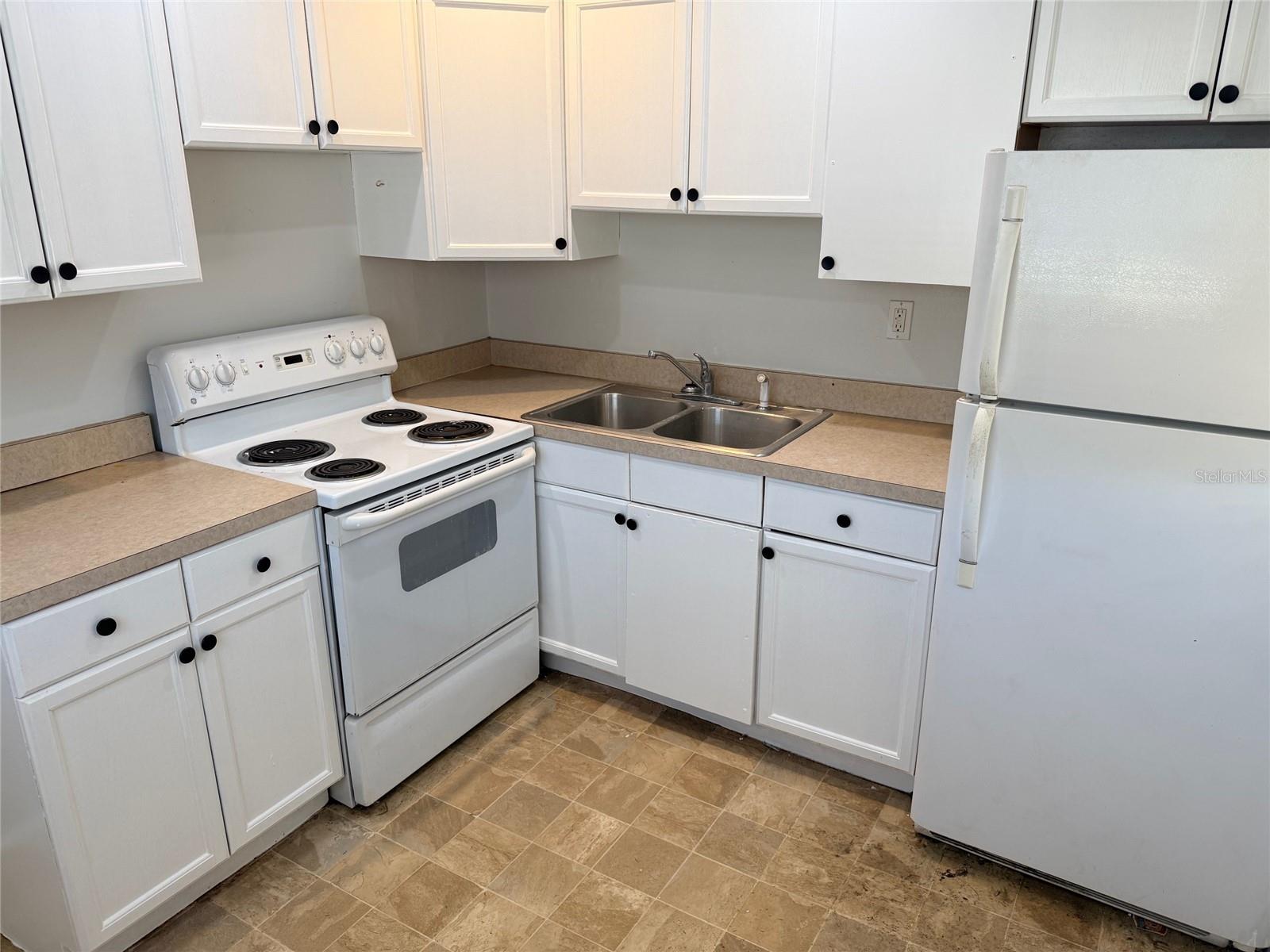 Image 7 of 26 For 1544 77th Avenue N
