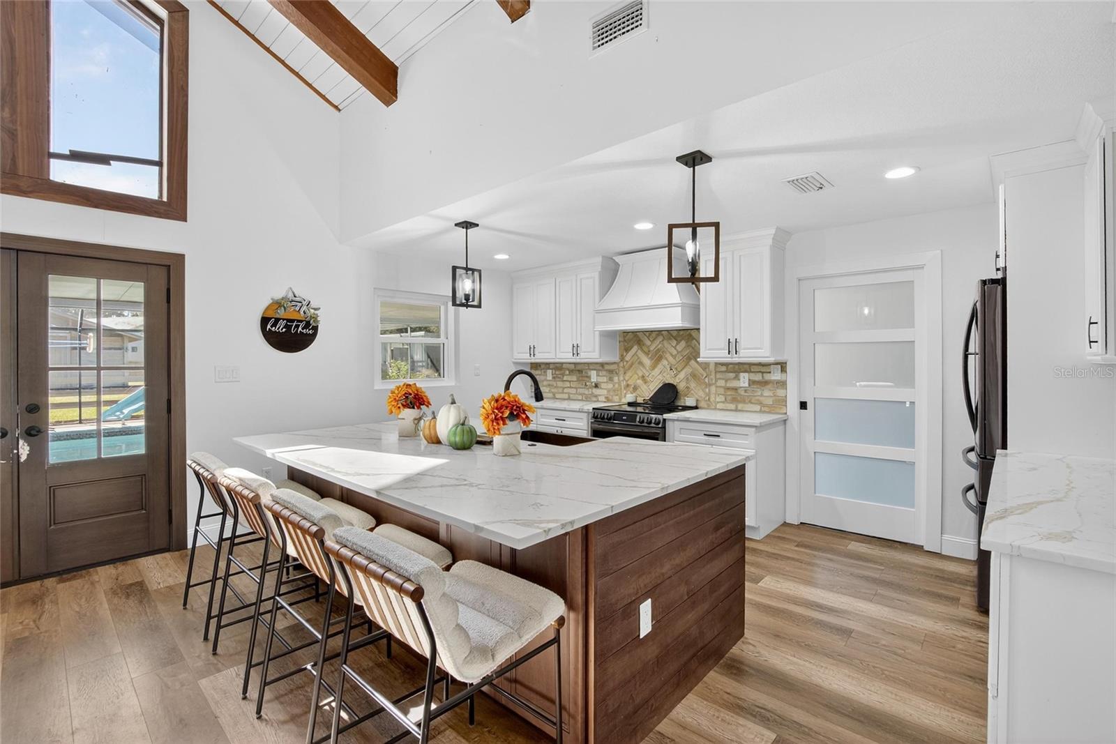 Listing photo id 8 for 2461 Sam Allen Road