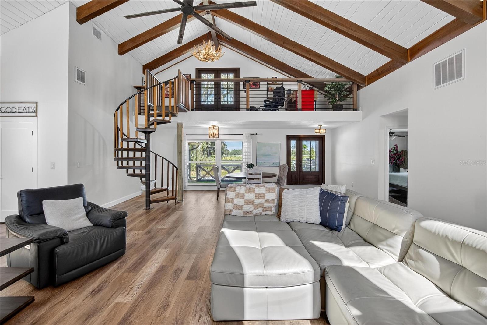 Listing photo id 12 for 2461 Sam Allen Road