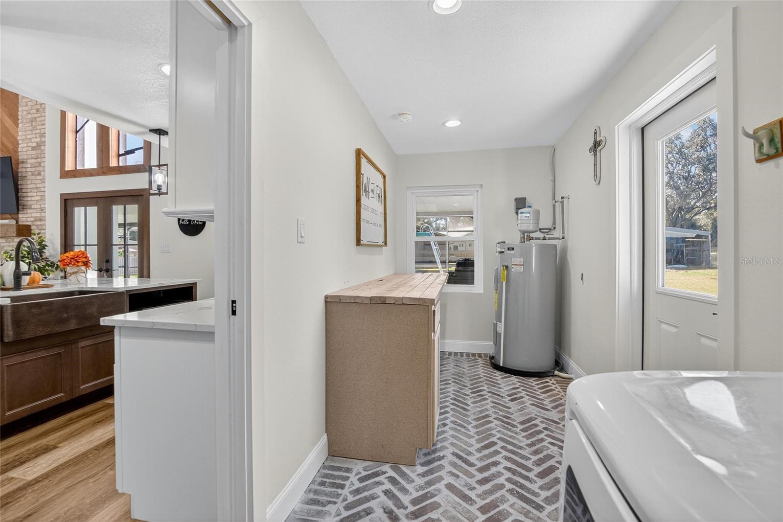 Listing photo id 41 for 2461 Sam Allen Road