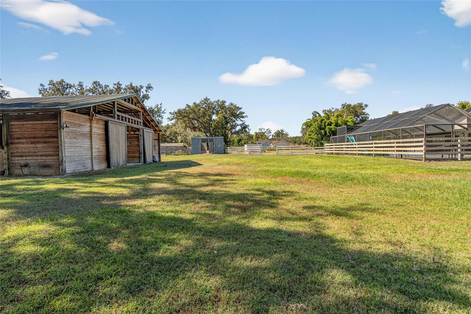 Listing photo id 52 for 2461 Sam Allen Road