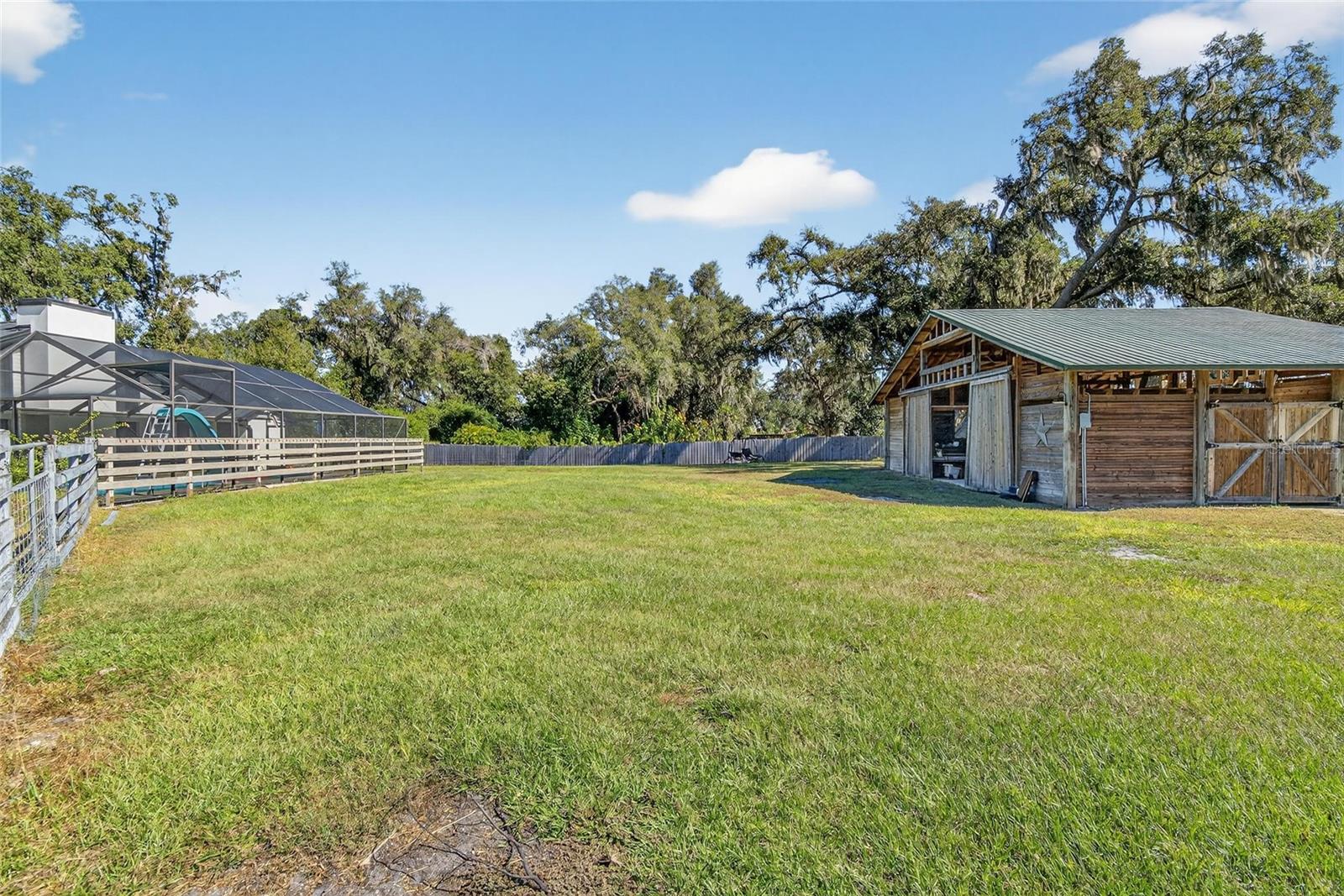 Listing photo id 57 for 2461 Sam Allen Road
